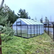 ROA Classic EHLB 3.0 melegház, oranzséria típusú, hőkezelt acélból és 8 mm-es celluláris polikarbonátból, rendkívül ellenálló