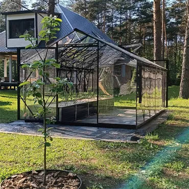 ROA Luxury EHLB 3.0 melegház, oranzséria típusú, hőkezelt acélból és monolitikus, átlátszó, rendkívül ellenálló polikarbonátból